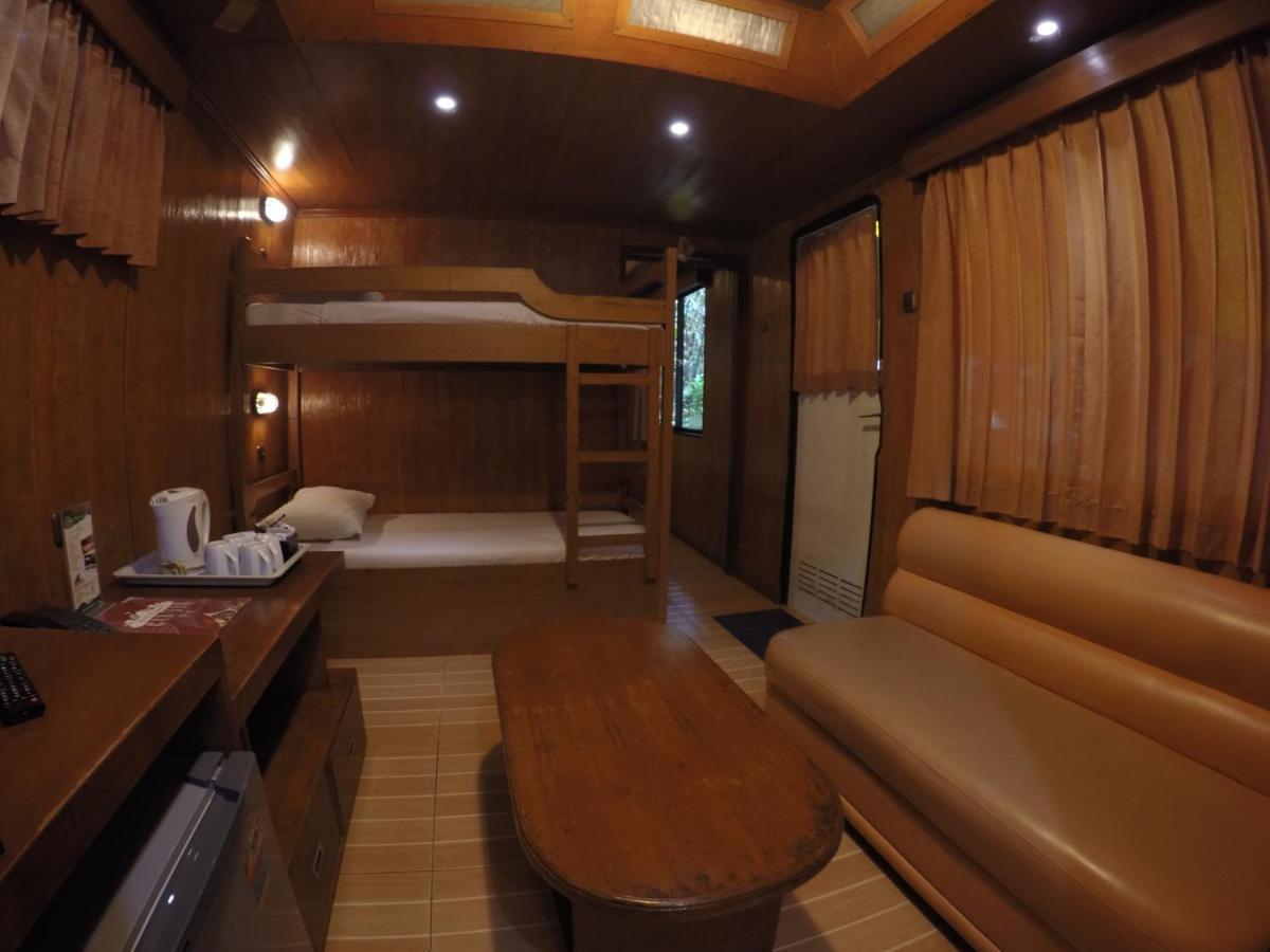 Safari Resort Puncak Eksteriør billede