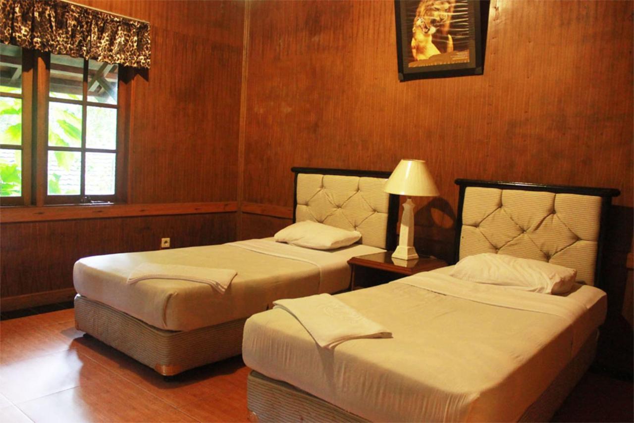 Safari Resort Puncak Eksteriør billede